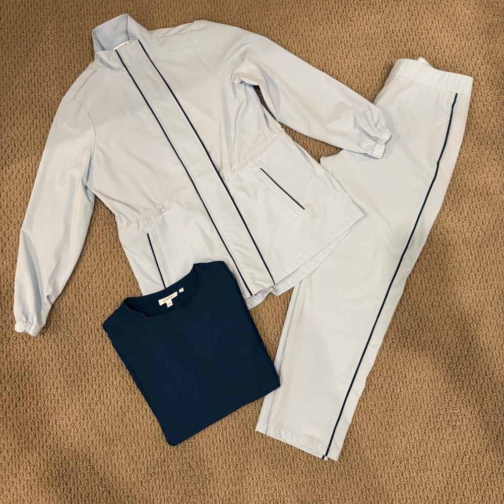 Chico’s 3 piece Zenergy athletic set blue parka/pants/top sz. 6